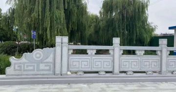 天津 芝麻灰桥栏杆、河道栏杆安装效果
