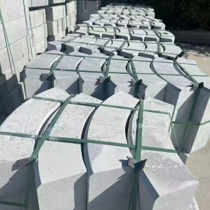 天津 芝麻灰弧形路沿石