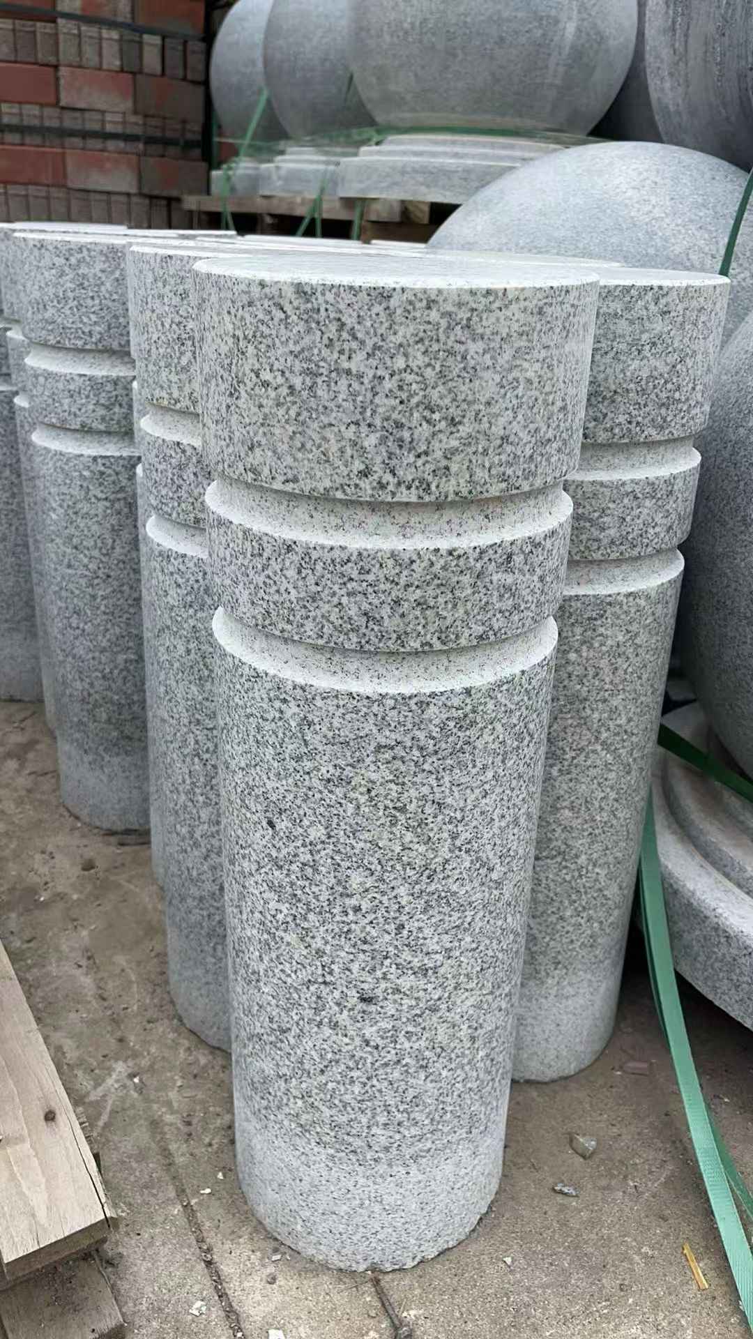 天津 芝麻白花岗岩挡车柱、隔离柱多少钱