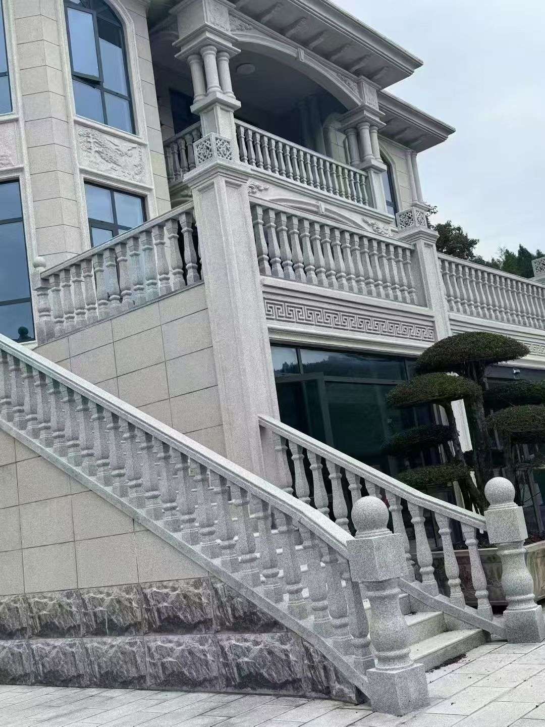 天津 芝麻白别墅，栏杆