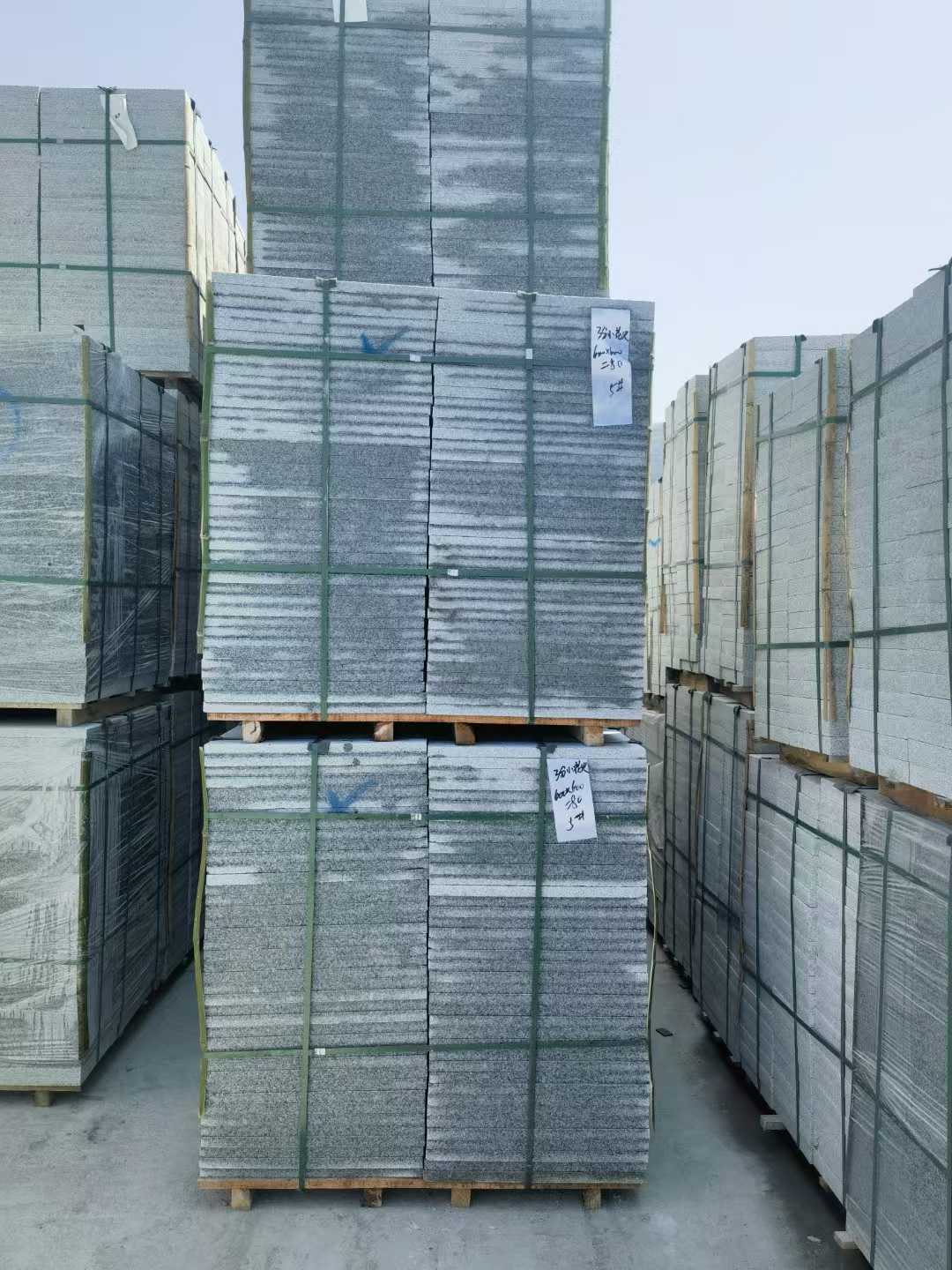 天津芝麻白地铺成品